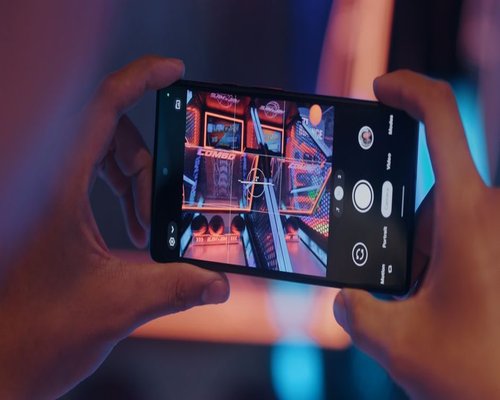 Horizontal smartphone displaying the fictional Skyline Play Capital puzzle game